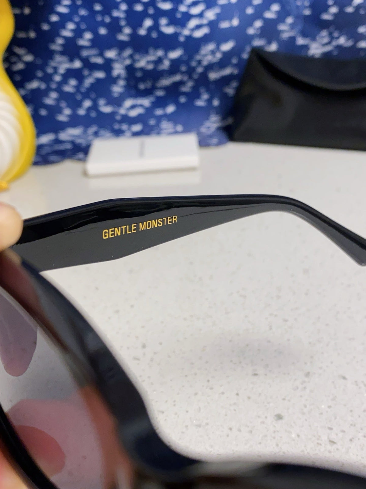 Gentle Monster ROCOCO Cat-Eye Black Lens Sunglasses for Men & Women - detail image 8