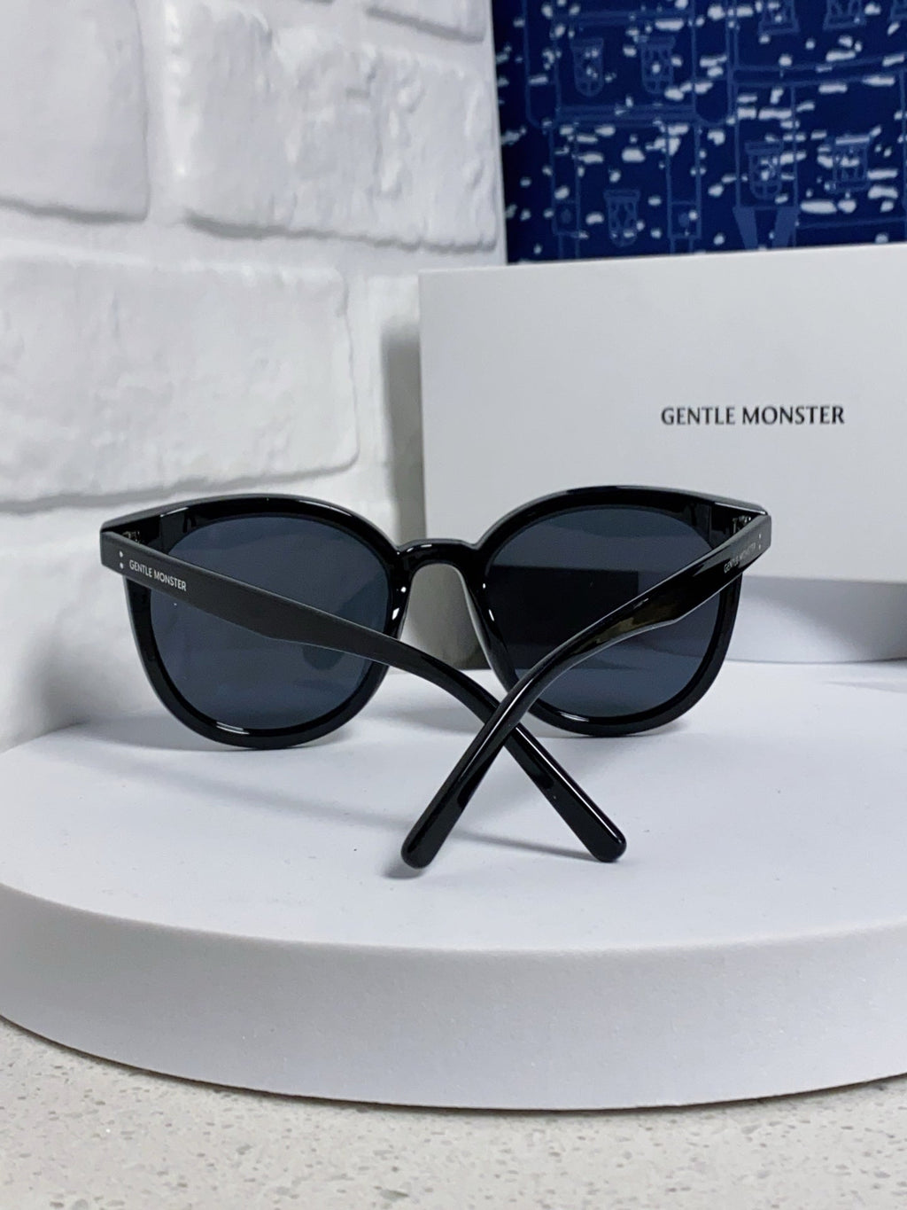 Gentle Monster SOLO Polarized Round Red Lens Sunglasses for Men & Women - detail image 3