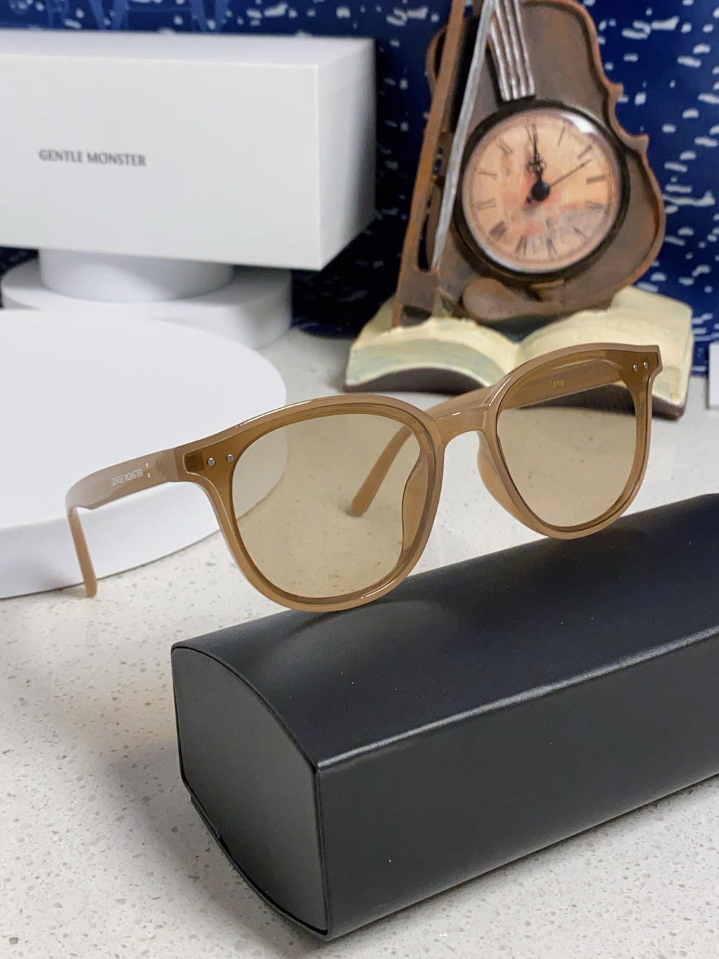Gentle Monster LANG Square Gray Lens Sunglasses for Men & Women - detail image 10