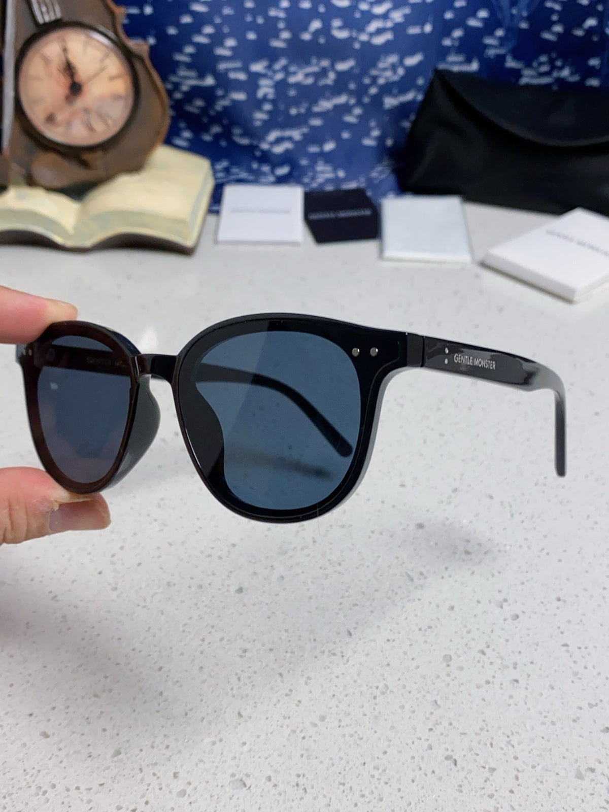Gentle Monster LANG Square Black Lens Sunglasses for Men & Women - detail image 6