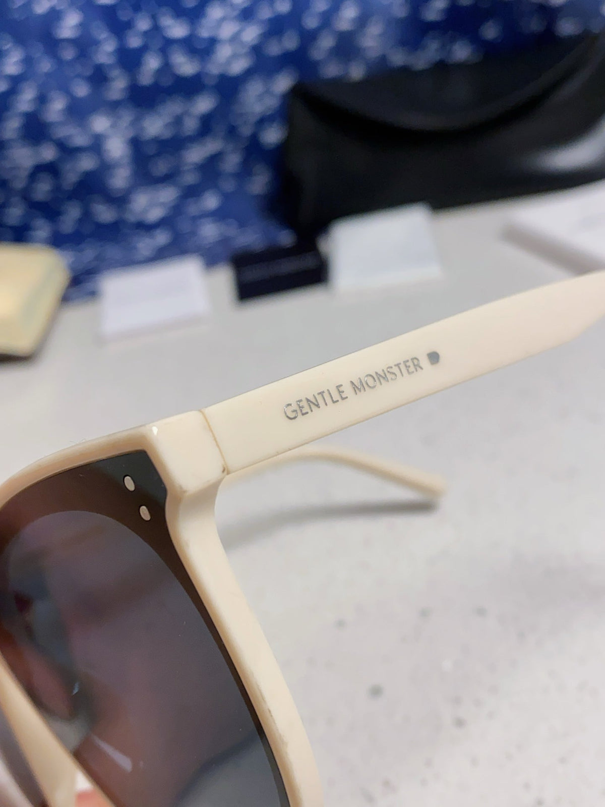 Gentle Monster MYMA Oversized Blue Lens Sunglasses for Men & Women - detail image 7