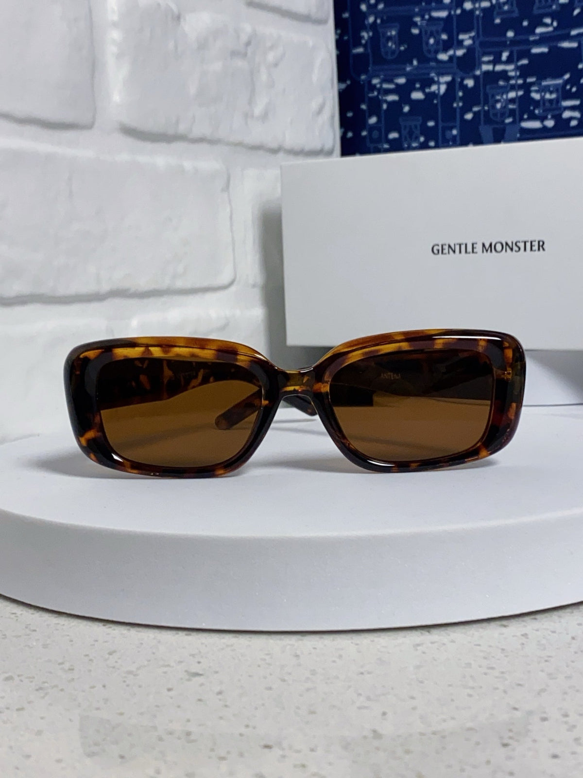 Gentle Monster ANTENA Square Brown Lens Sunglasses for Men & Women - detail image 2