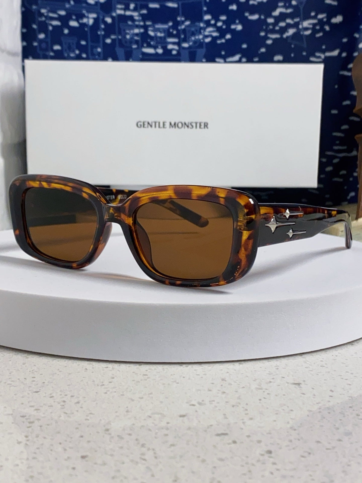 Gentle Monster ANTENA Square Brown Lens Sunglasses for Men & Women