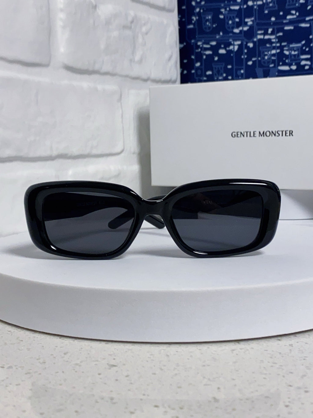Gentle Monster ANTENA Square Black Lens Sunglasses for Men & Women - detail image 2
