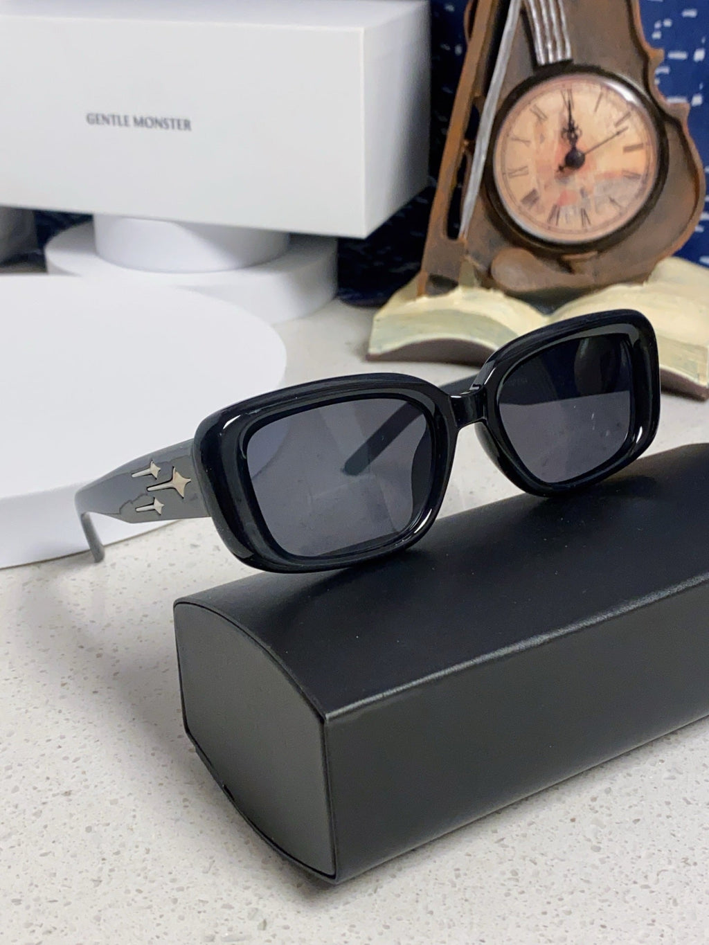 Gentle Monster ANTENA Square Black Lens Sunglasses for Men & Women - detail image 10