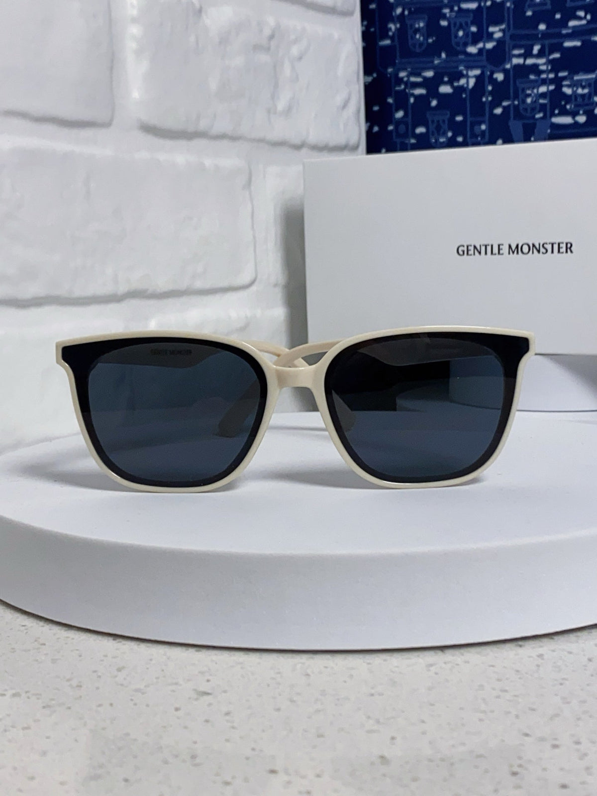 Gentle Monster LILIT Fashion Blue Lens Sunglasses for Men & Women - 399388 - detail image 2