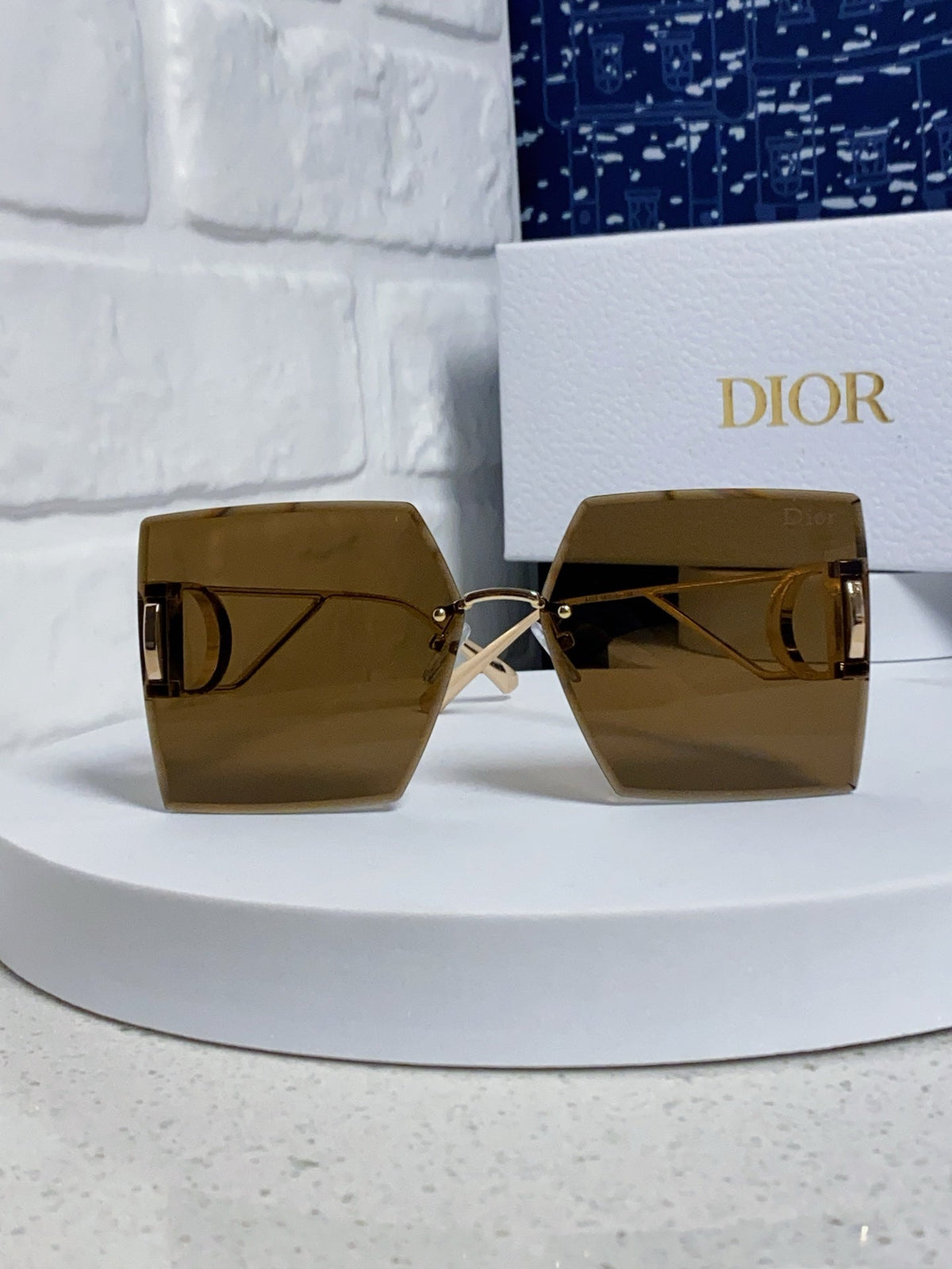 Dior 30MONTAIGNE Lightweight Rimless Brown Lens Sunglasses for Men & - 867124 - detail image 2