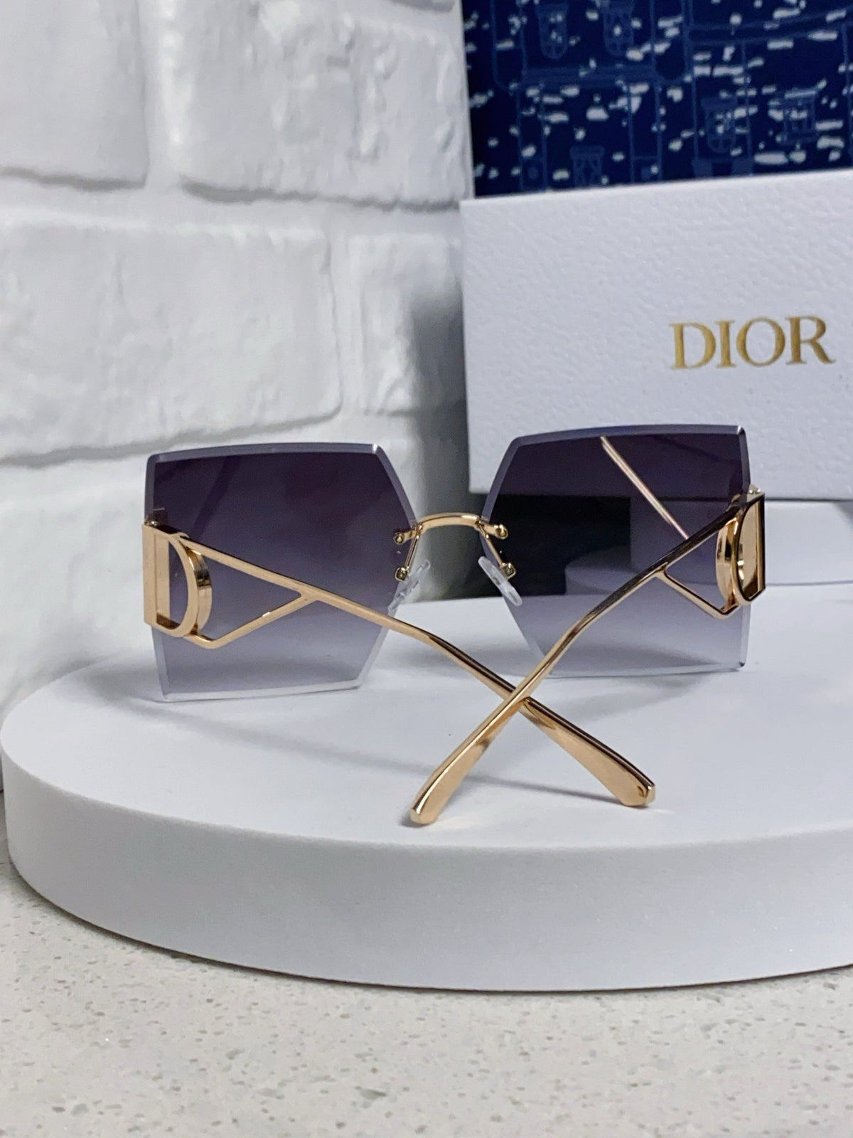 Dior 30MONTAIGNE Lightweight Rimless Gray Lens Sunglasses for Men & W - 867125 - detail image 3