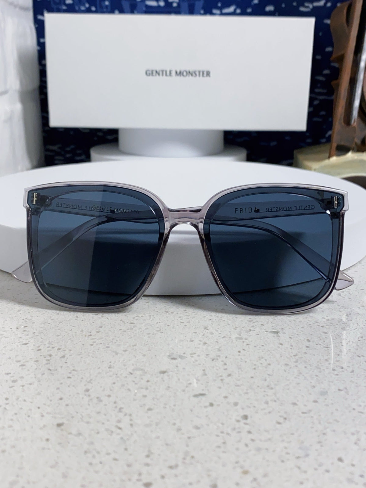 Gentle Monster FIRDA Oversized Blue Lens Sunglasses for Women - detail image 9