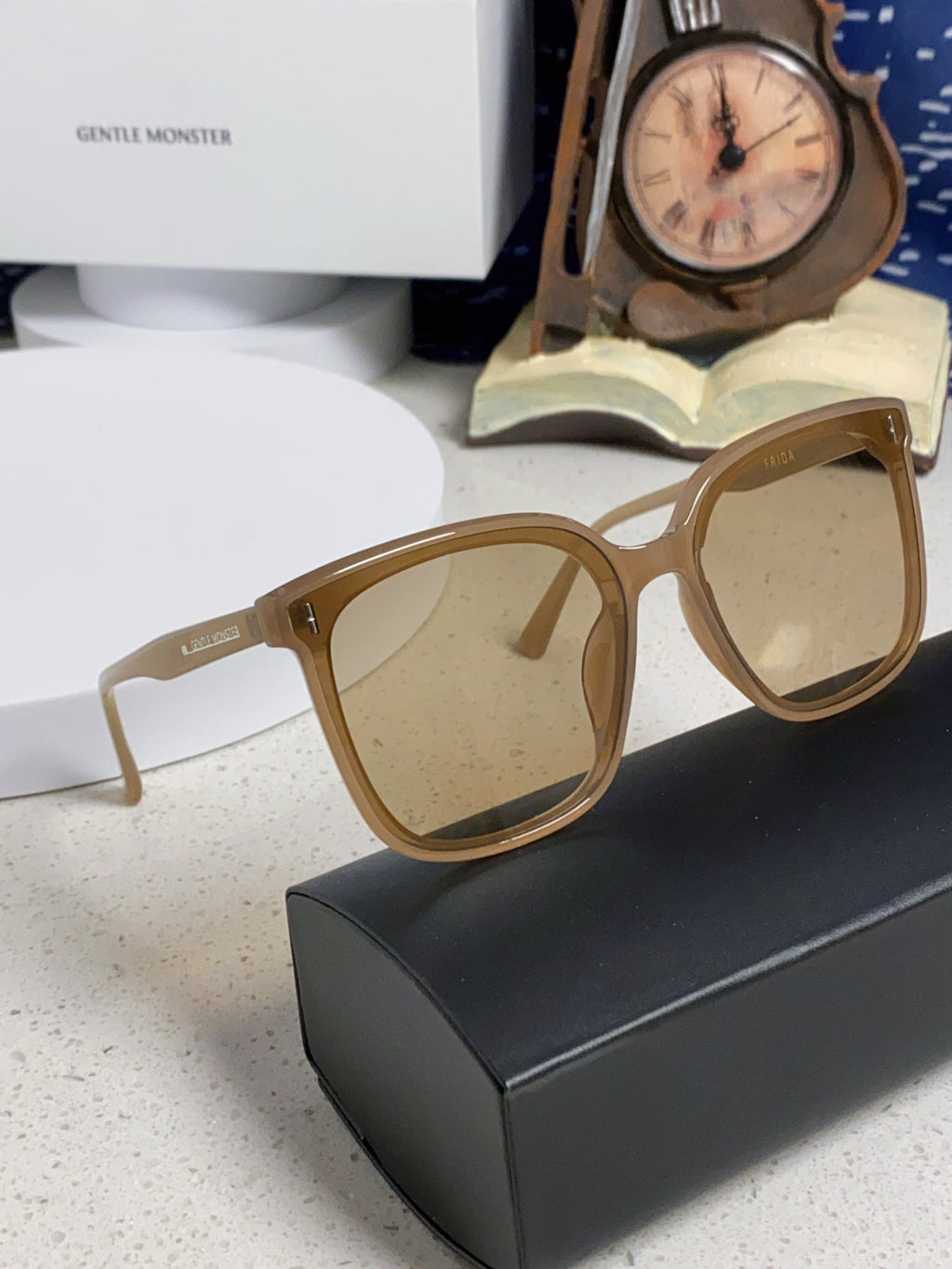 Gentle Monster FIRDA Oversized Gray Lens Sunglasses for Women - 867263 - detail image 10