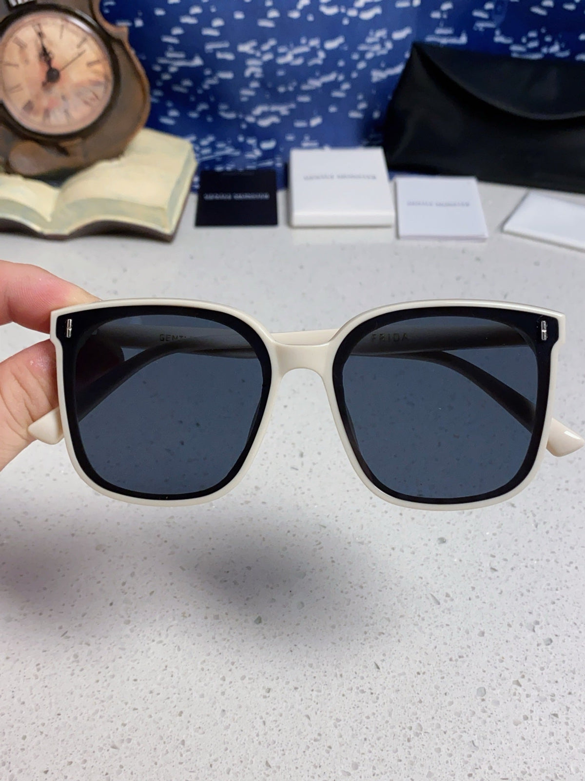 Gentle Monster FIRDA Oversized Brown Lens Sunglasses for Women - 416481 - detail image 4