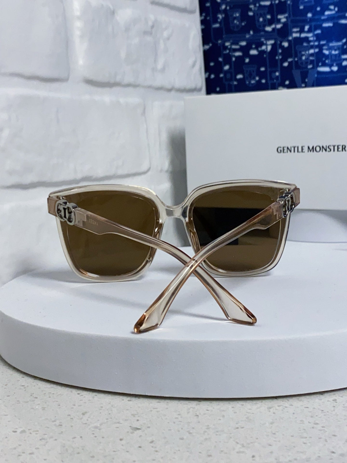 Gentle Monster ANGEL Oversized Brown Lens Sunglasses for Women - 466365 - detail image 3