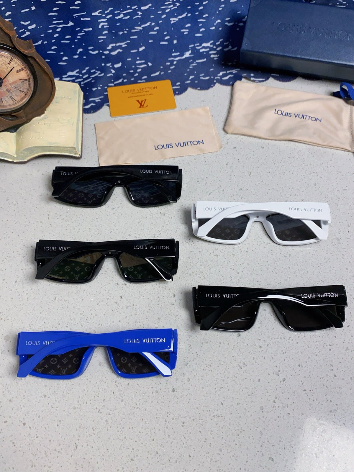 Louis Vuitton Fashion Gray Lens Sunglasses for Men & Women - 464660 - detail image 11