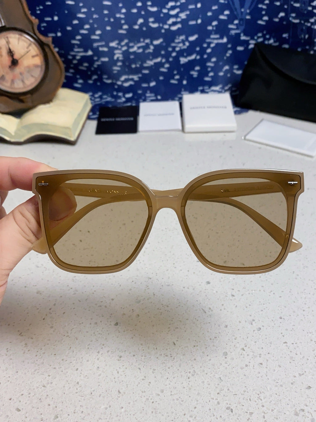 Gentle Monster SAL Acetate Square Gray Lens Sunglasses for Men & Women - detail image 4