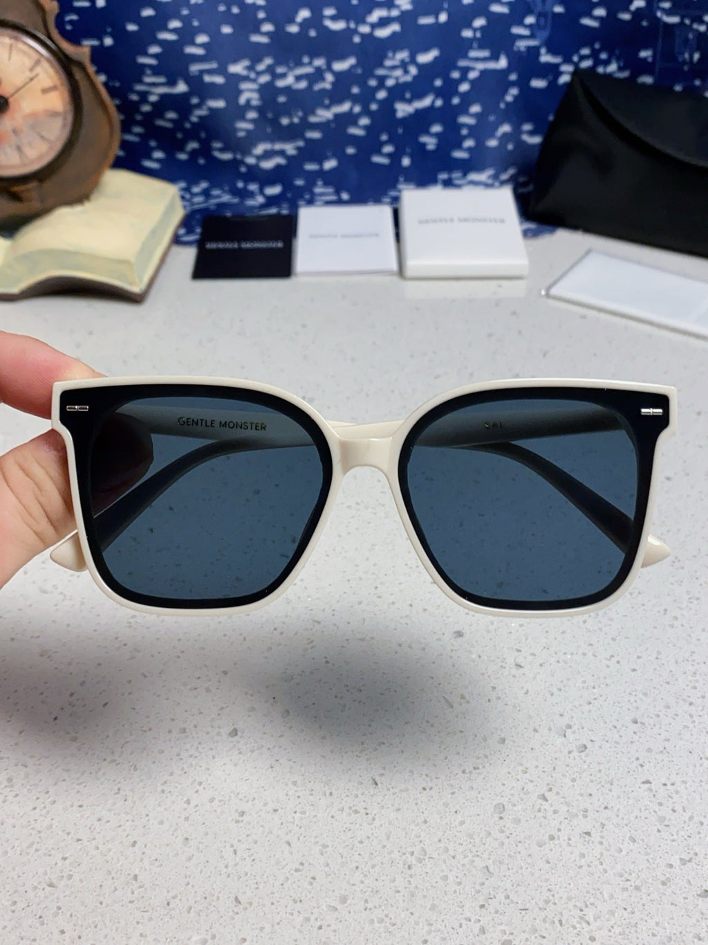 Gentle Monster SAL Acetate Square Blue Lens Sunglasses for Men & Wome - 488008 - detail image 4