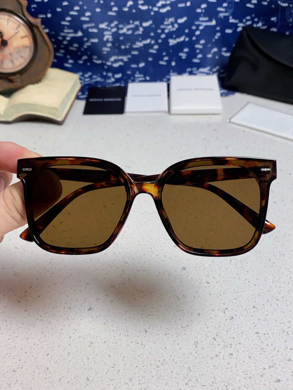 Gentle Monster SAL Acetate Square Black Lens Sunglasses for Men & Wom - 432941 - detail image 4