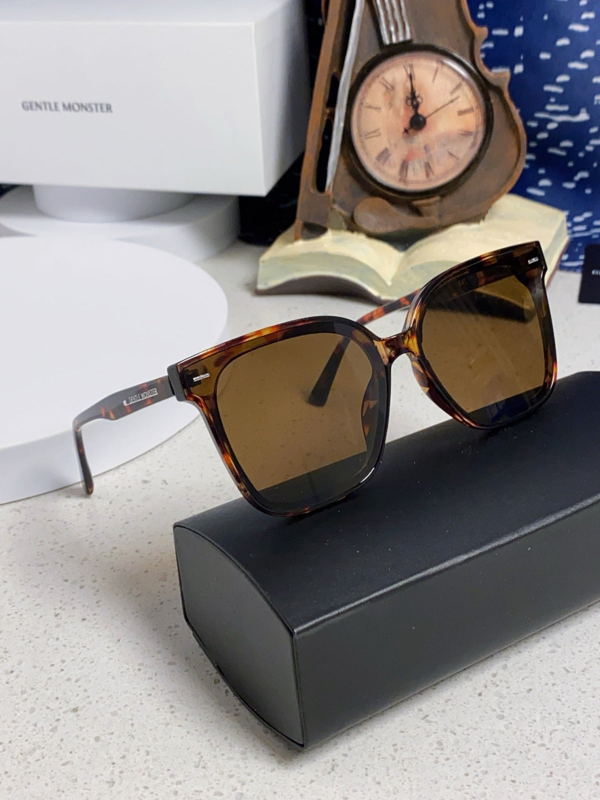 Gentle Monster SAL Acetate Square Black Lens Sunglasses for Men & Women - detail image 10