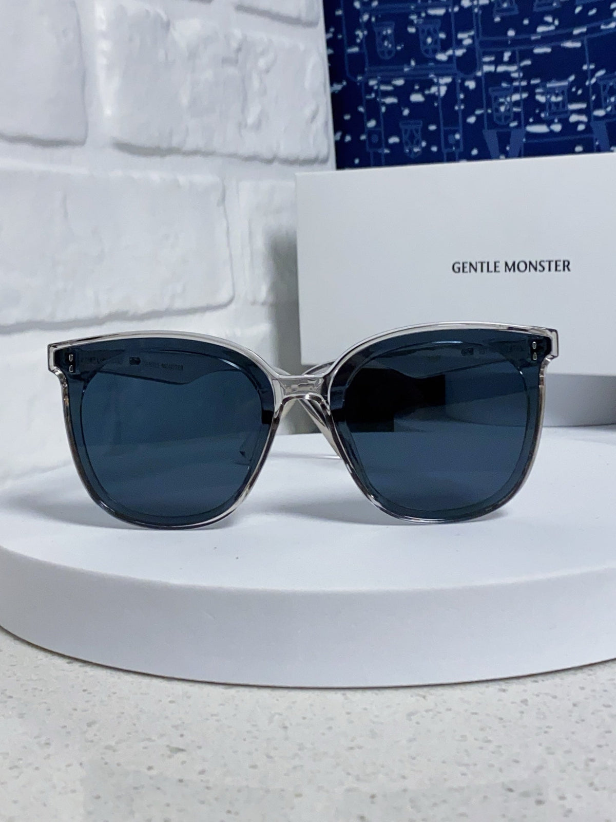 Gentle Monster ROSY Square Blue Lens Sunglasses for Men & Women - 998484 - detail image 2
