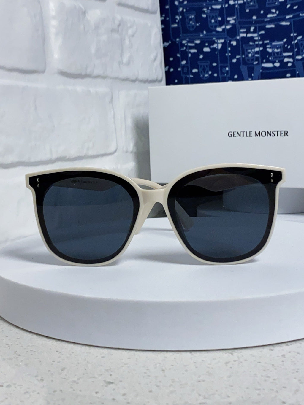 Gentle Monster ROSY Square Blue Lens Sunglasses for Men & Women - 998485 - detail image 2