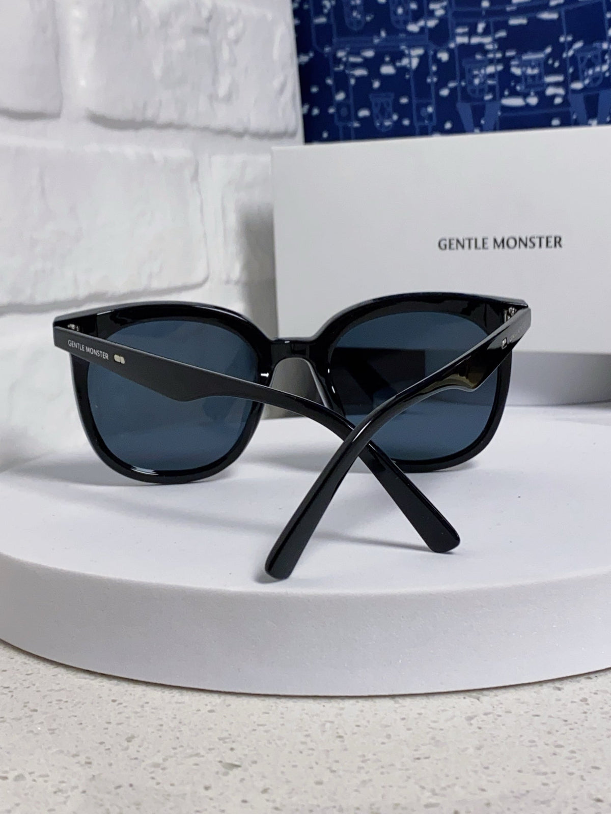 Gentle Monster ROSY Square Black Lens Sunglasses for Men & Women - 432951 - detail image 3