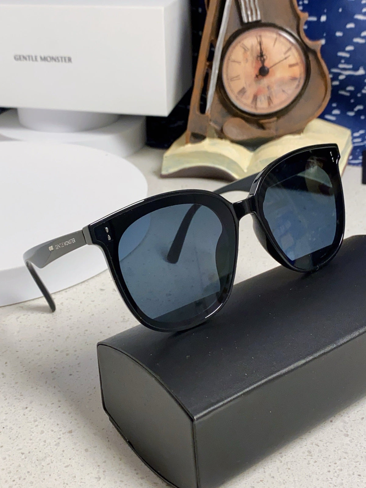 Gentle Monster ROSY Square Black Lens Sunglasses for Men & Women - detail image 10
