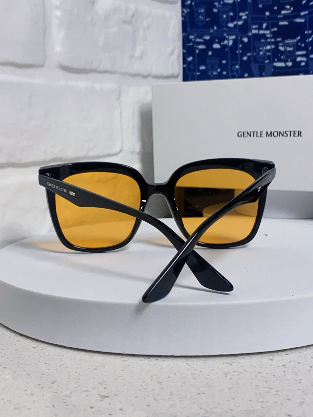 Gentle Monster LOCELL Polarized Oversized Black Lens Sunglasses - 449987 - detail image 12