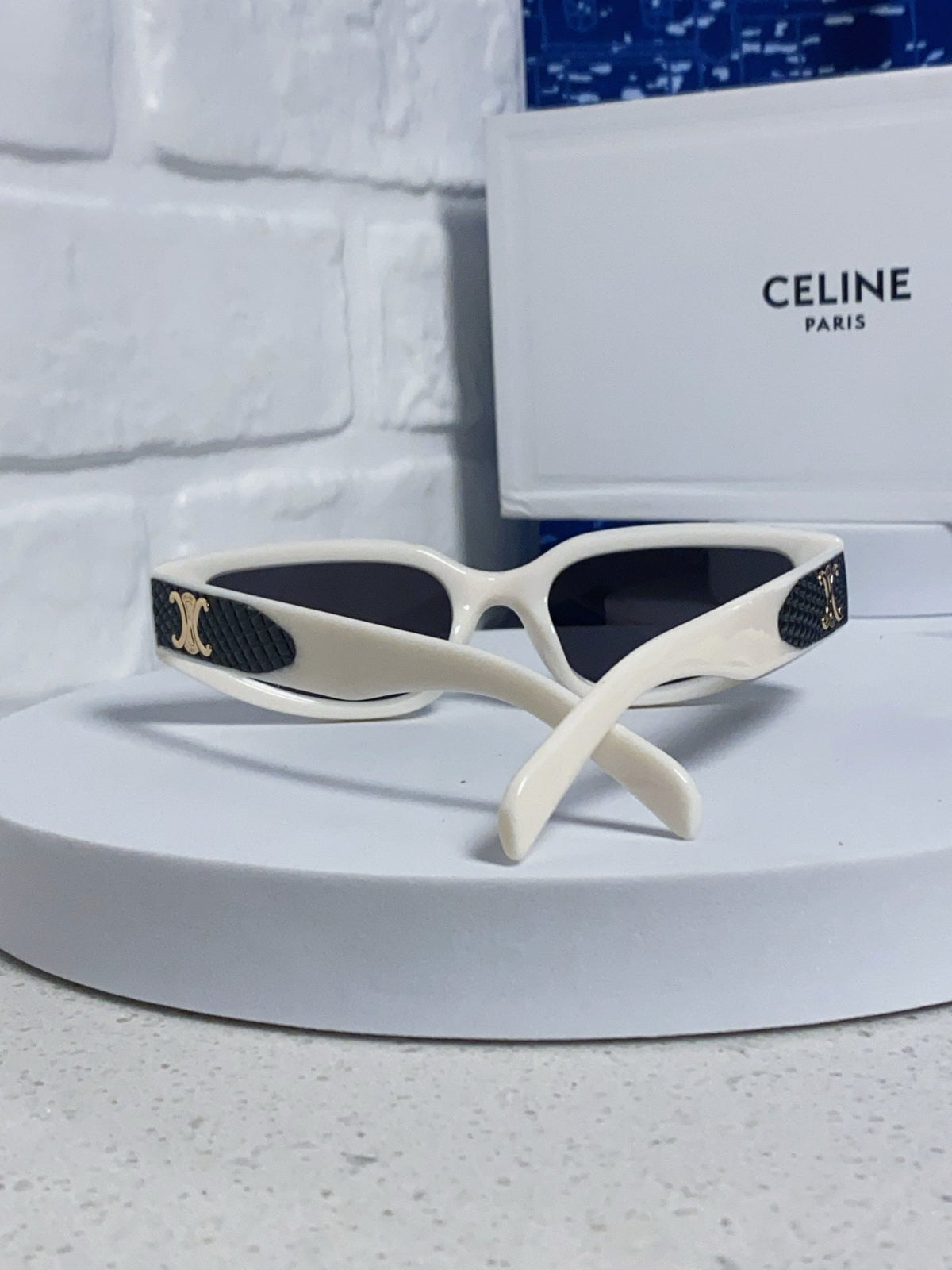 Celine Cat-Eye Gray Lens Sunglasses for Men & Women - 415597 - detail image 3