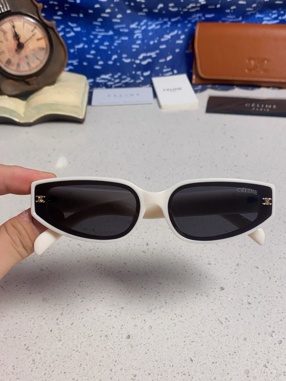 Celine Cat-Eye Gray Lens Sunglasses for Men & Women - 415597 - detail image 4