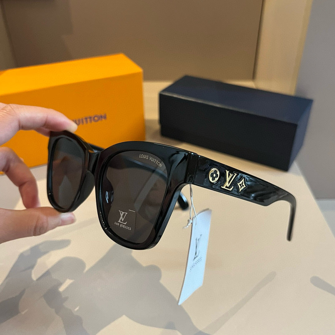 Louis Vuitton Metal Fashion Gold Lens Sunglasses for Men & Women - 464735 - detail image 4