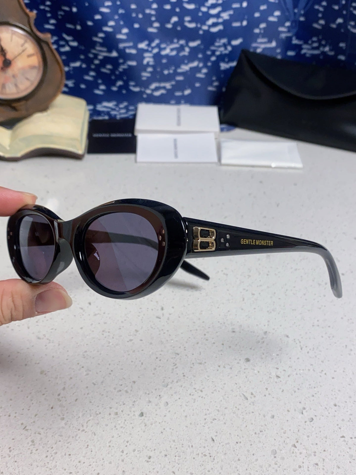 Gentle Monster COCOA Oval Black Lens Sunglasses for Men & Women - 432959 - detail image 6