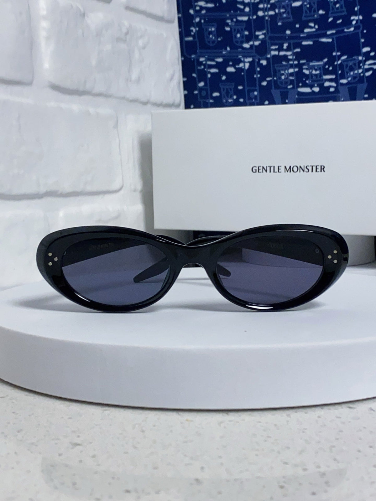 Gentle Monster COCOA Oval Black Lens Sunglasses for Men & Women - 358873 - detail image 2
