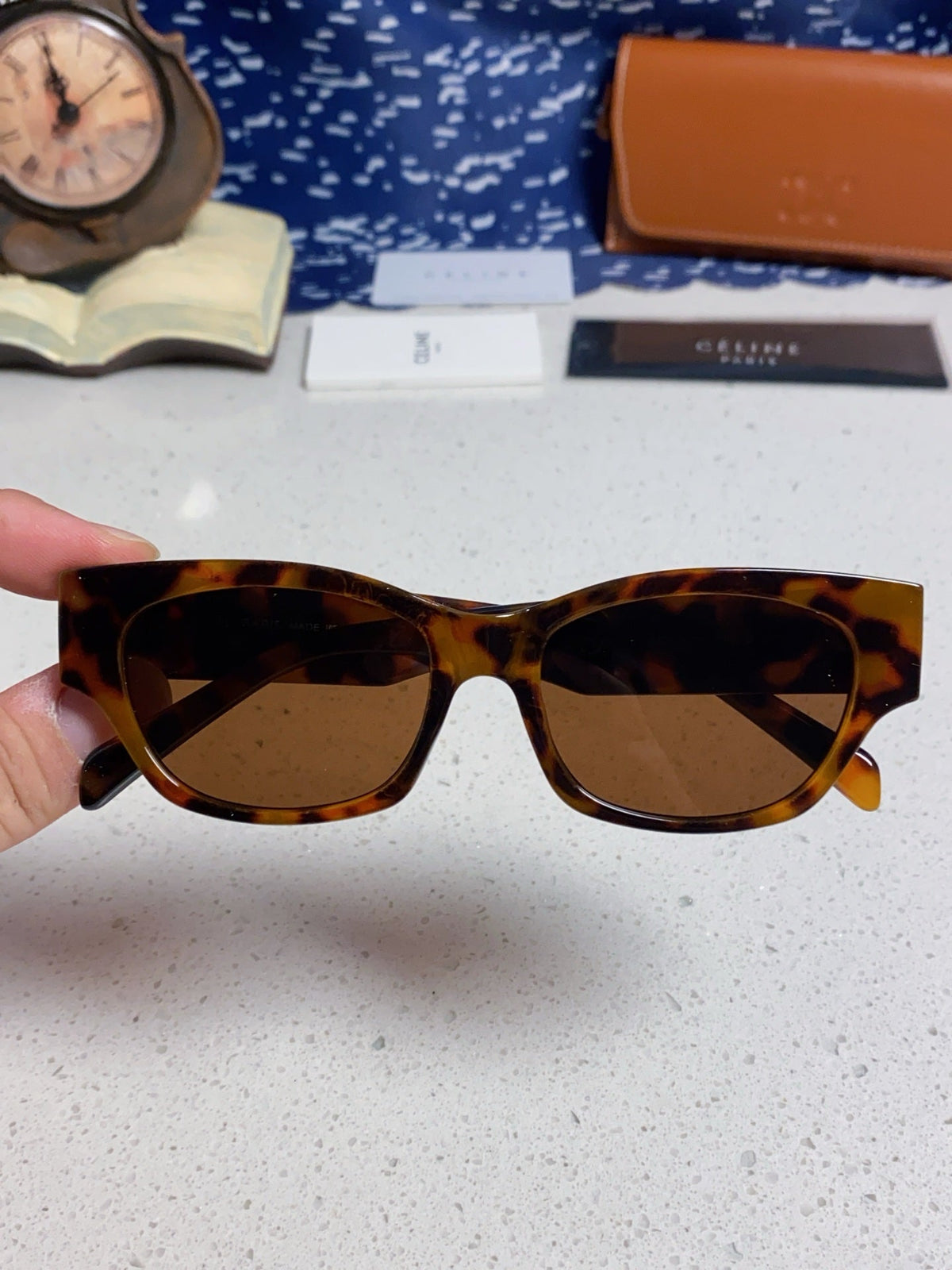 Celine Fashion Black Lens Sunglasses for Men & Women - 358287 - detail image 4
