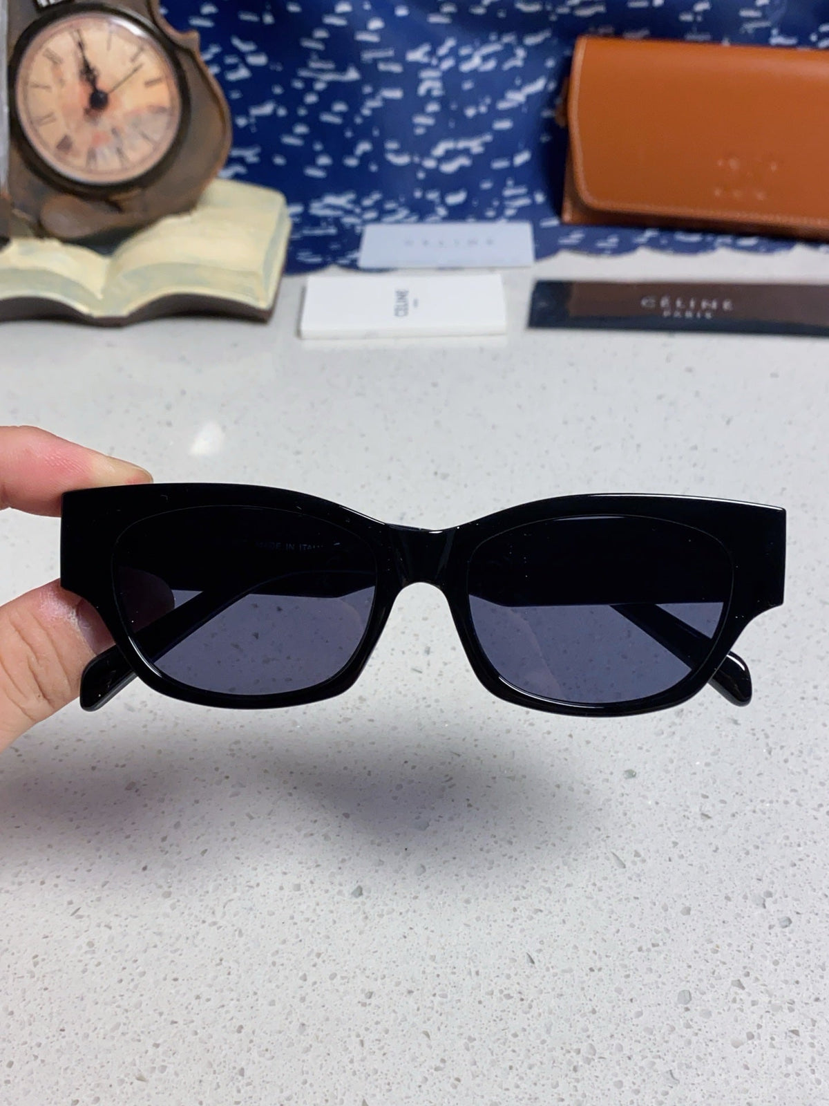 Celine Fashion Black Lens Sunglasses for Men & Women - 431992 - detail image 4