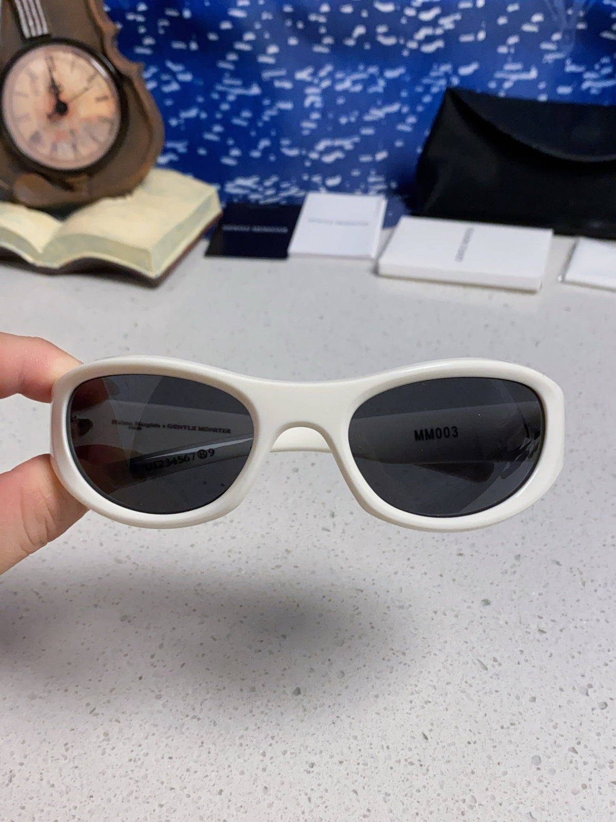 Gentle Monster MM003 Cat-Eye Silver Lens Sunglasses for Women - detail image 4