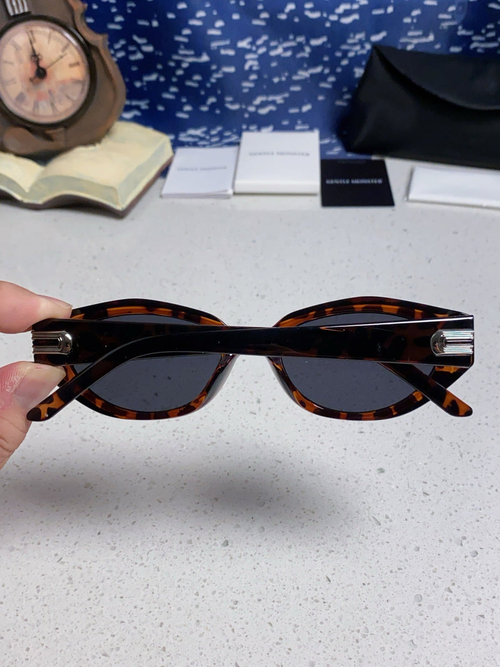 Gentle Monster DADA Cat-Eye Black Lens Sunglasses for Men & Women - 998478 - detail image 5