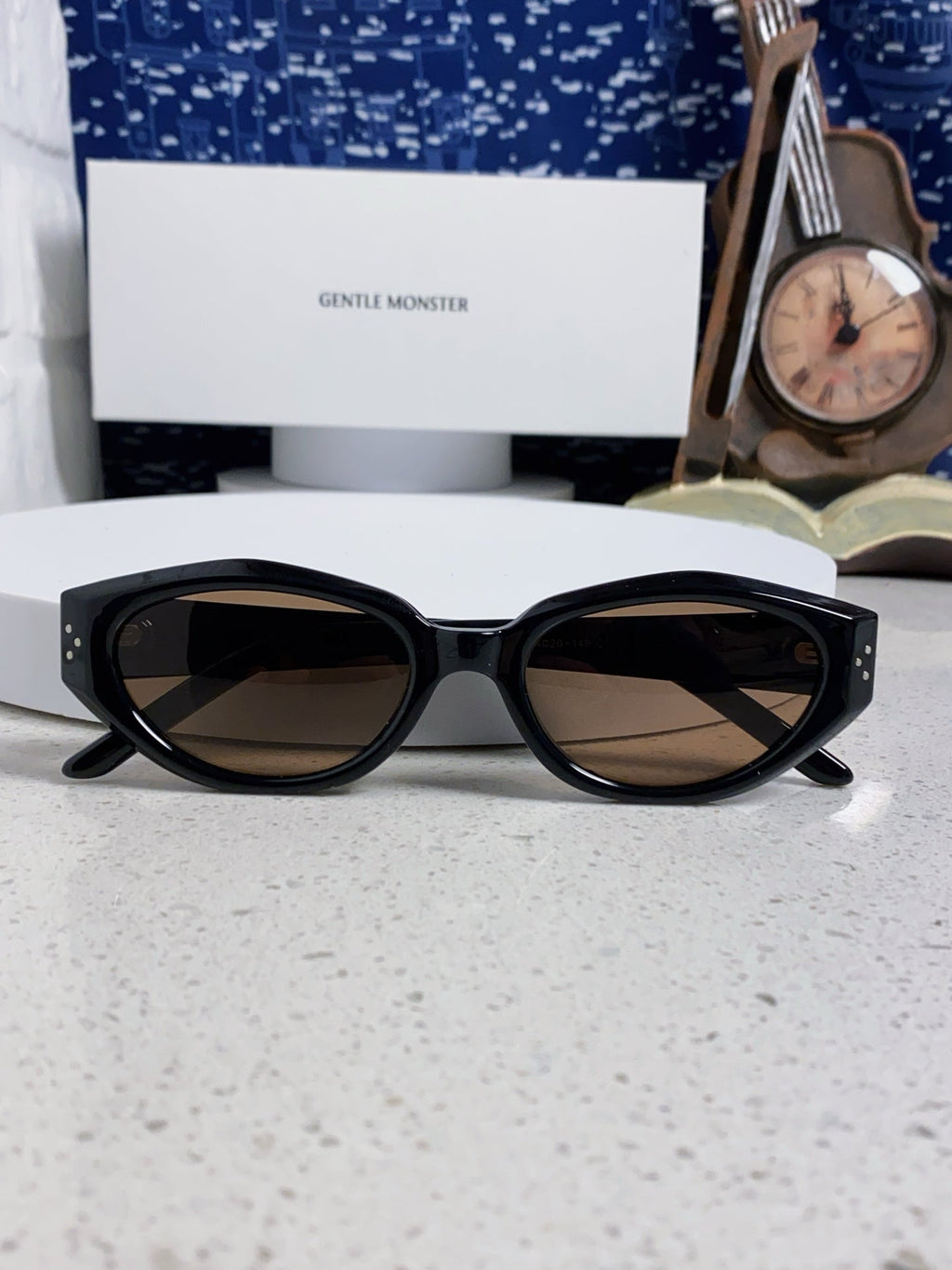 Gentle Monster DADA Cat-Eye Brown Lens Sunglasses for Men & Women - 998479 - detail image 9