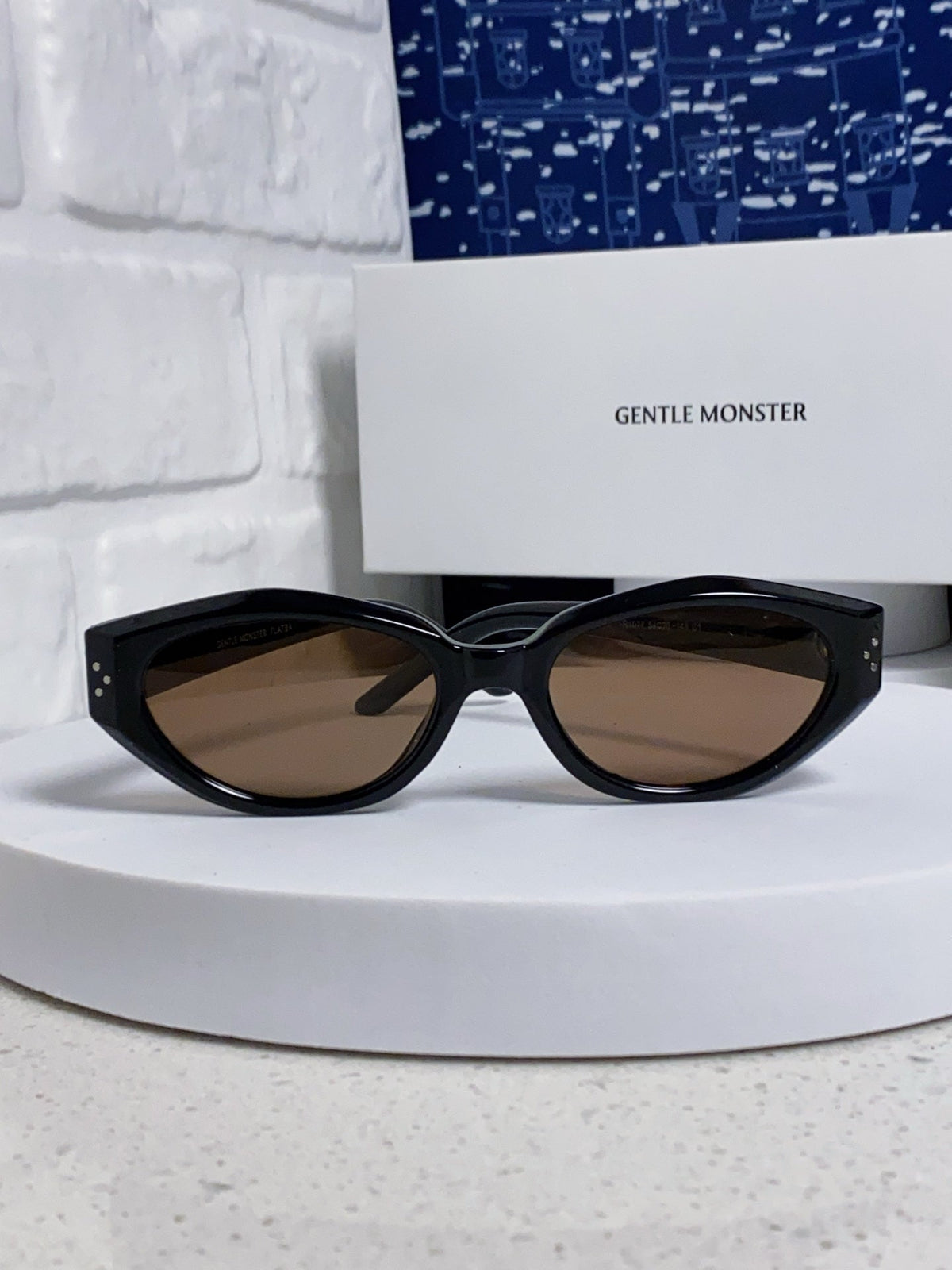 Gentle Monster DADA Cat-Eye Brown Lens Sunglasses for Men & Women - 998479 - detail image 2