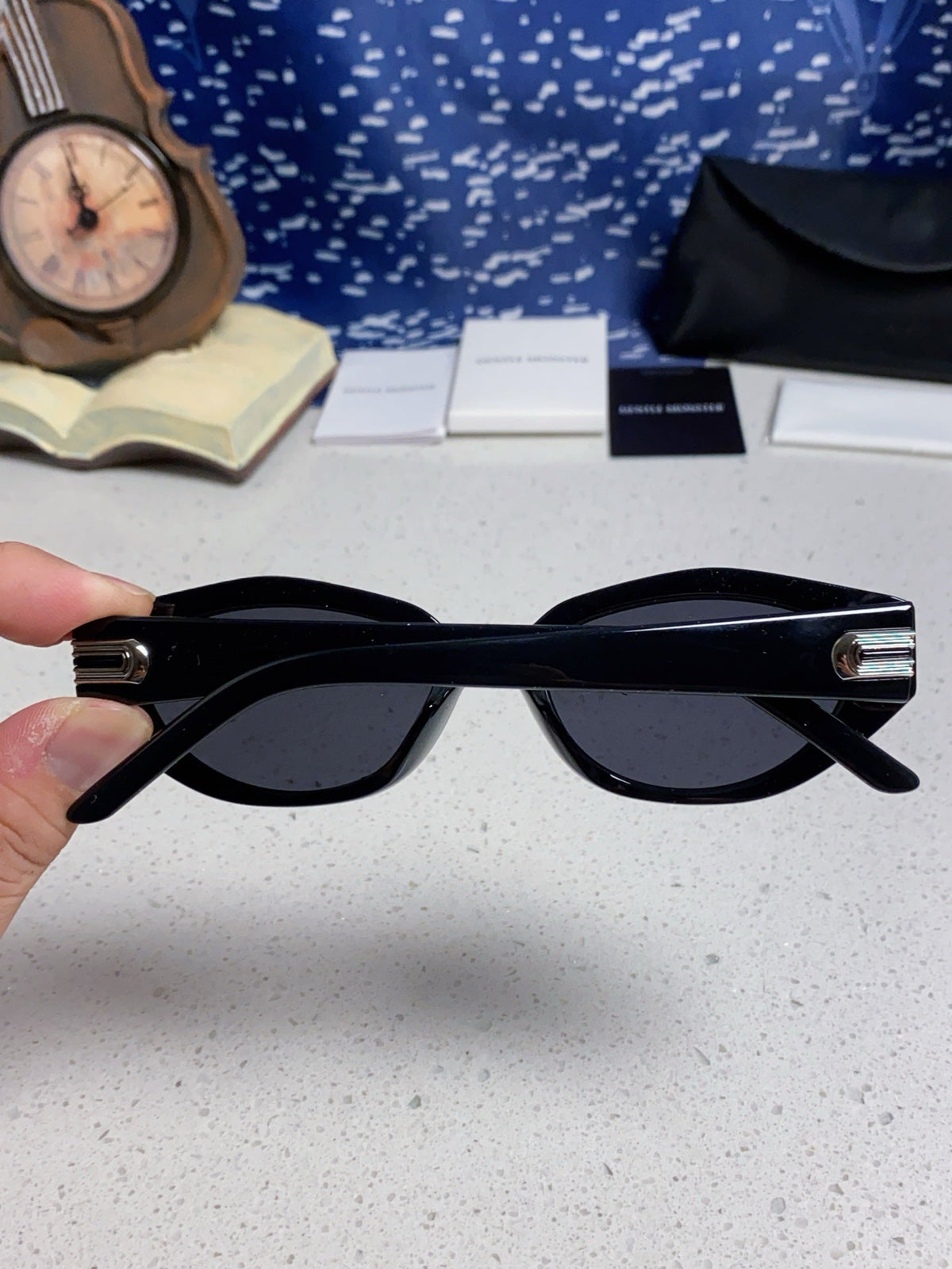 Gentle Monster DADA Cat-Eye Black Lens Sunglasses for Men & Women - 432956 - detail image 5