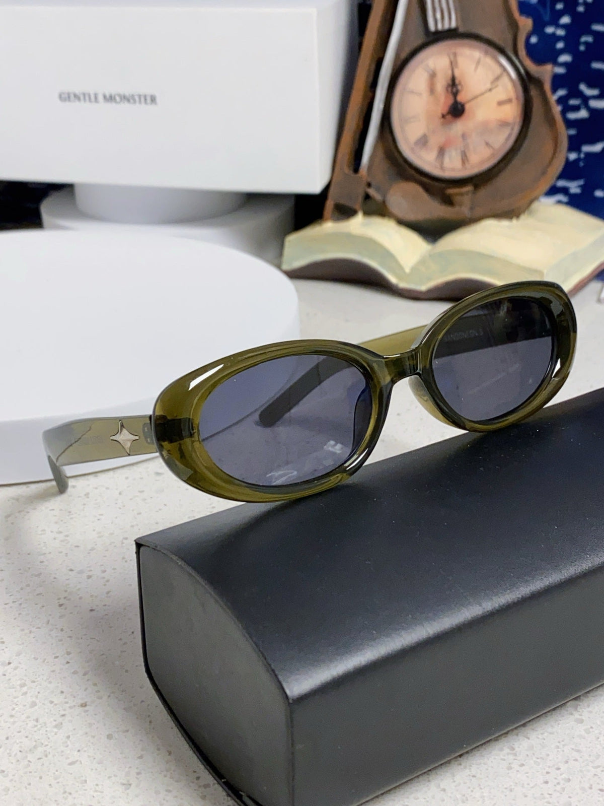 Gentle Monster BANDONA Round Black Lens Sunglasses for Men & Women - 488039 - detail image 10