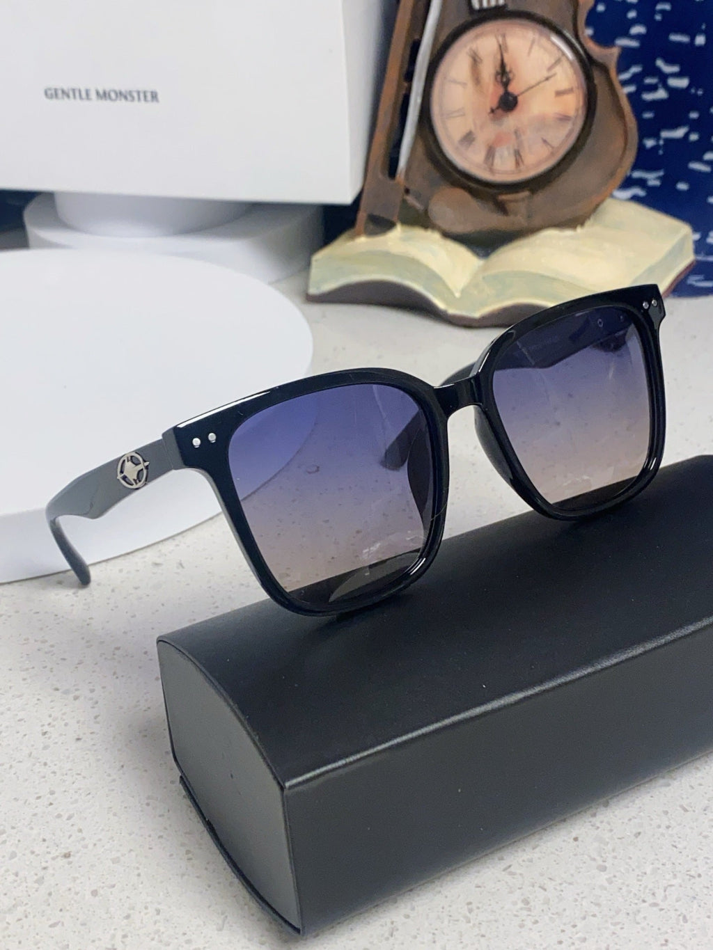 Gentle Monster Polarized Fashion Blue Lens Sunglasses for Men & Women - 358870 - detail image 10