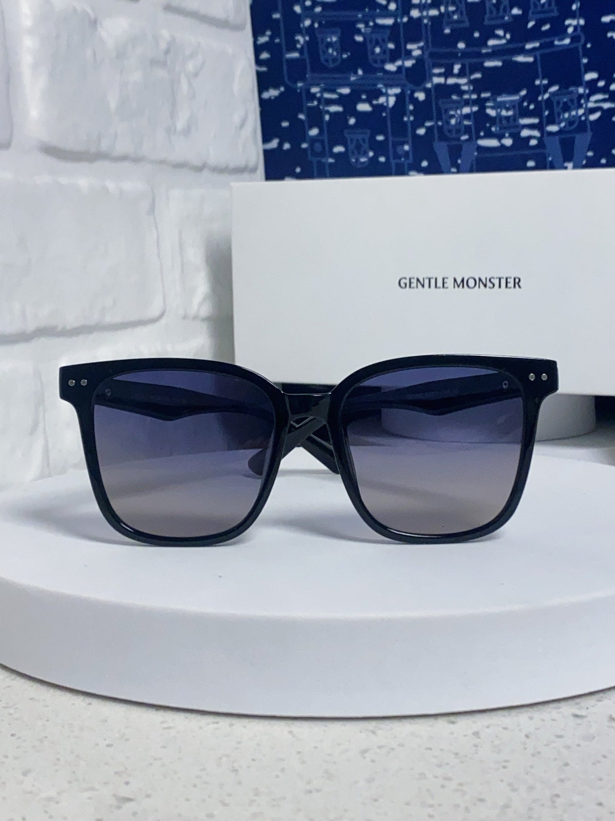 Gentle Monster Polarized Fashion Blue Lens Sunglasses for Men & Women - 358870 - detail image 2