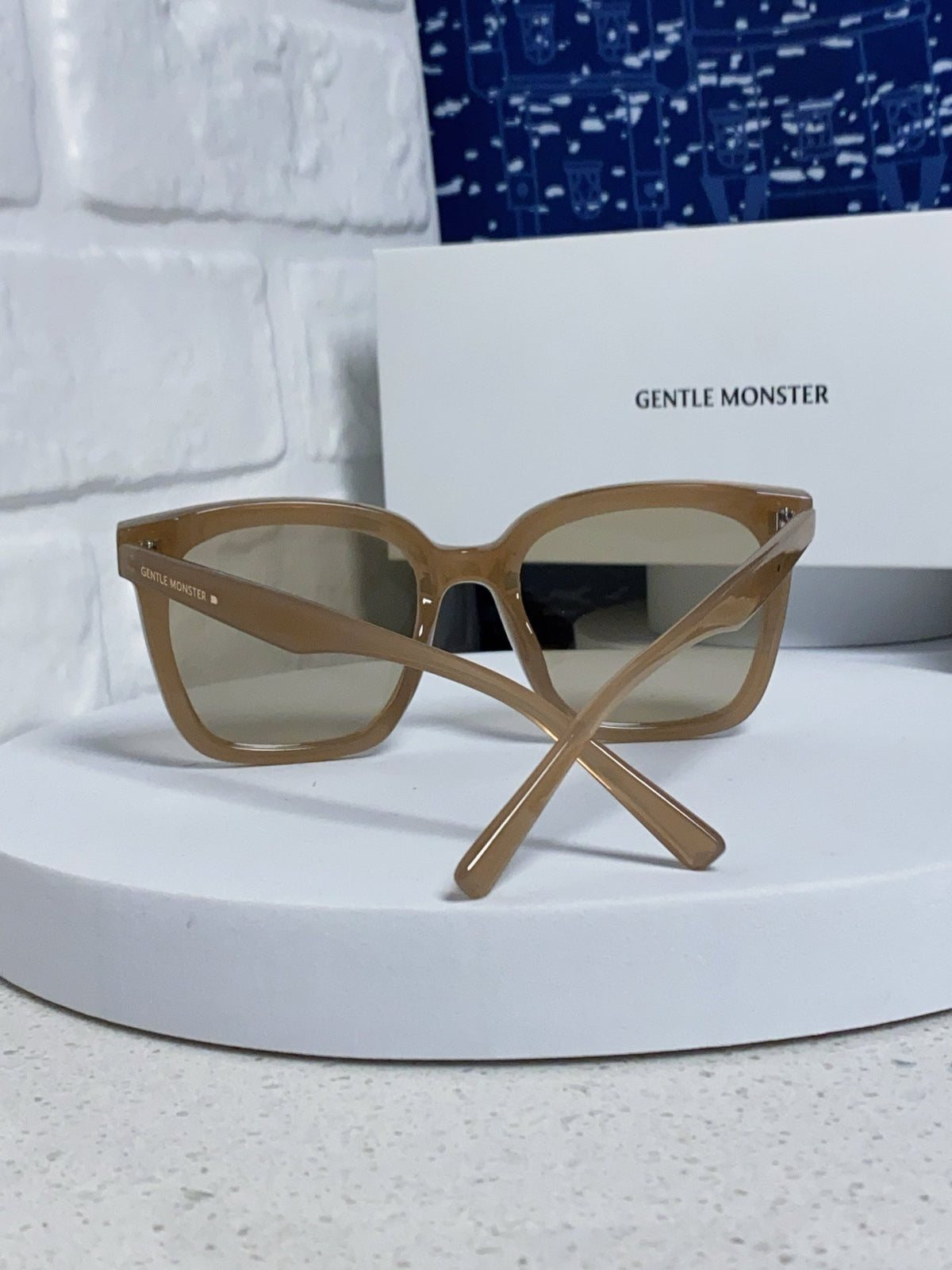 Gentle Monster HER Polarized Fashion Brown Lens Sunglasses for Men & Women - detail image 3