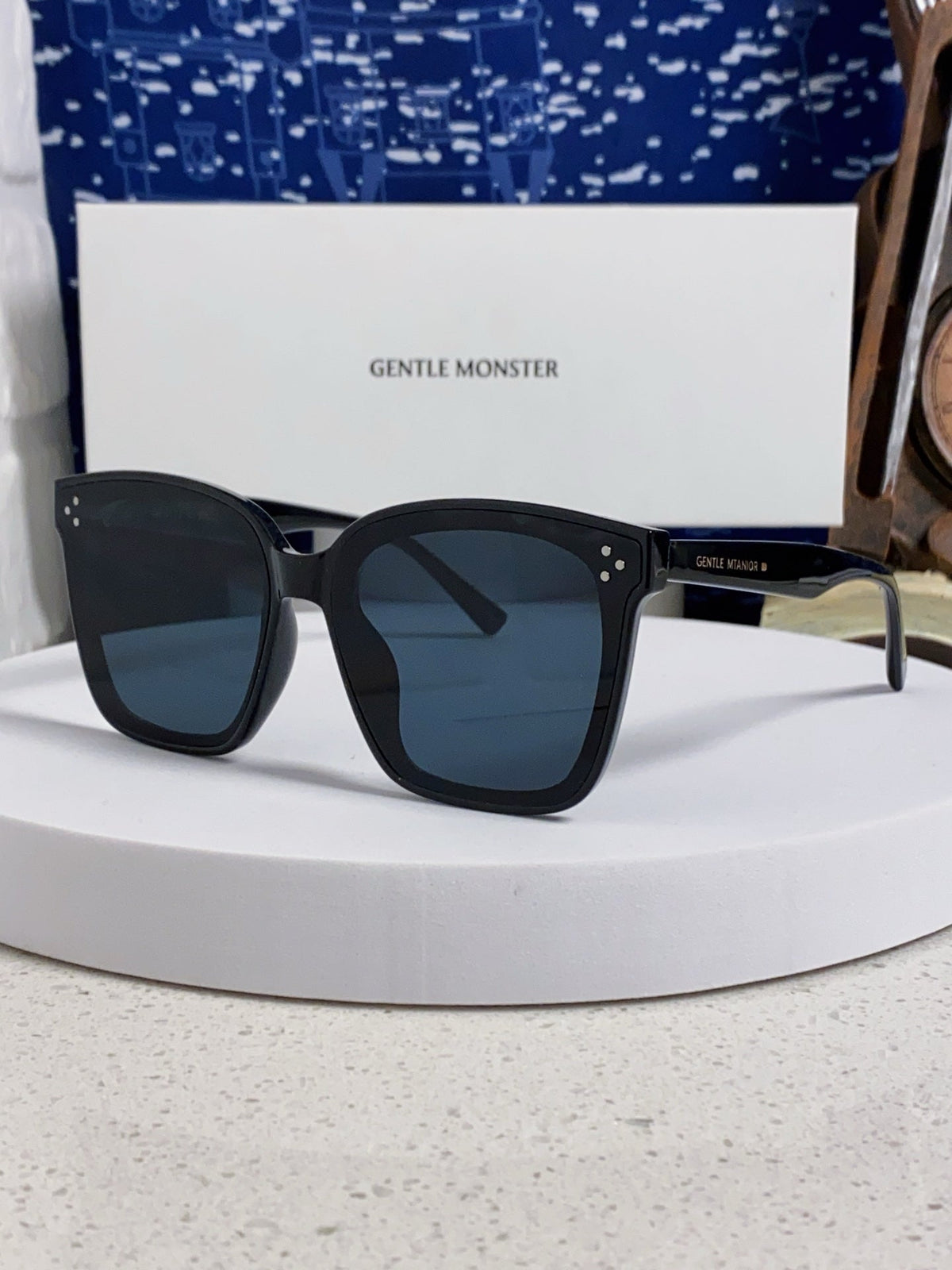 Gentle Monster HER Polarized Fashion Black Lens Sunglasses for Men & Women