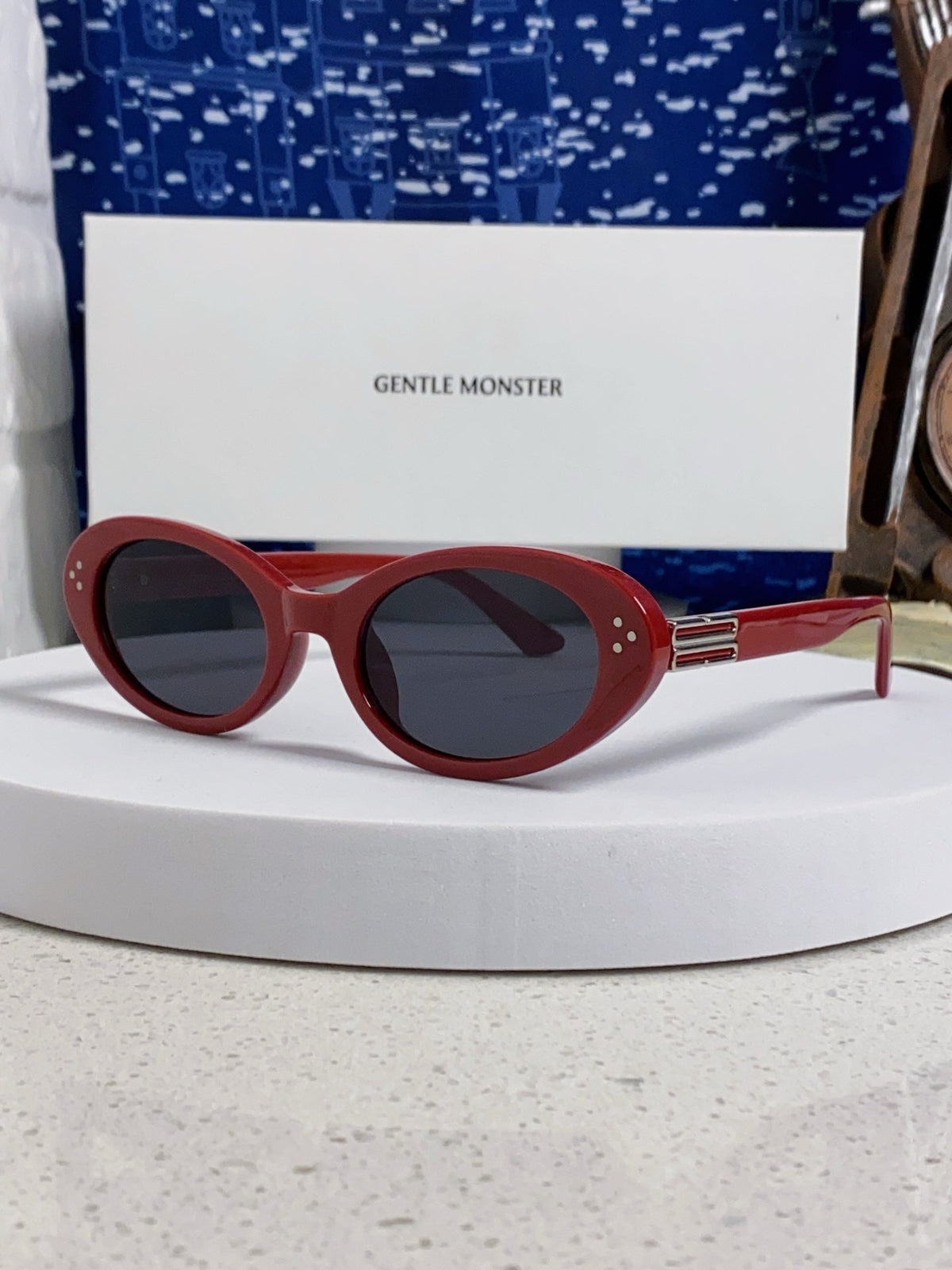 Gentle Monster JEANS Cat-Eye Pink Lens Sunglasses for Men & Women - 132650