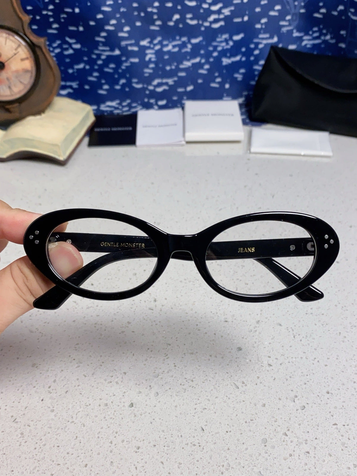 Gentle Monster JEANS Cat-Eye Silver Lens Sunglasses for Men & Women - 372602 - detail image 4
