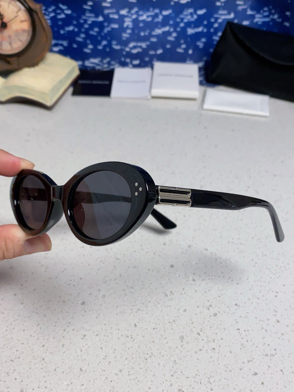 Gentle Monster JEANS Cat-Eye Black Lens Sunglasses for Men & Women - 132653 - detail image 6