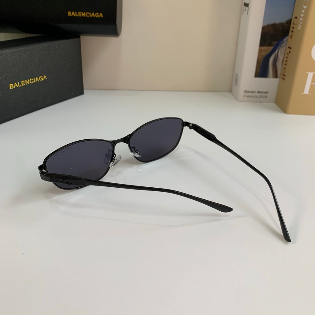Balenciaga Fashion Silver Lens Sunglasses for Men & Women - 416098 - detail image 9