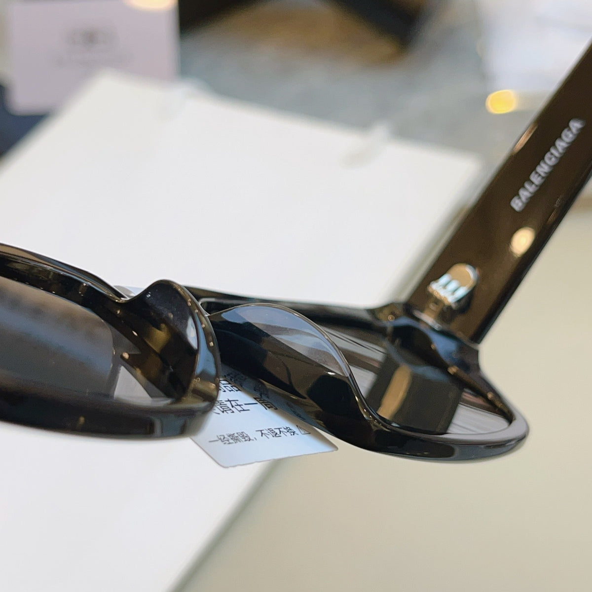 Balenciaga BB0480SK Fashion Black Lens Sunglasses for Men & Women - 487511 - detail image 9