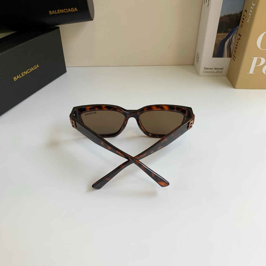 Balenciaga Square Black Lens Sunglasses for Men & Women - 372353 - detail image 8