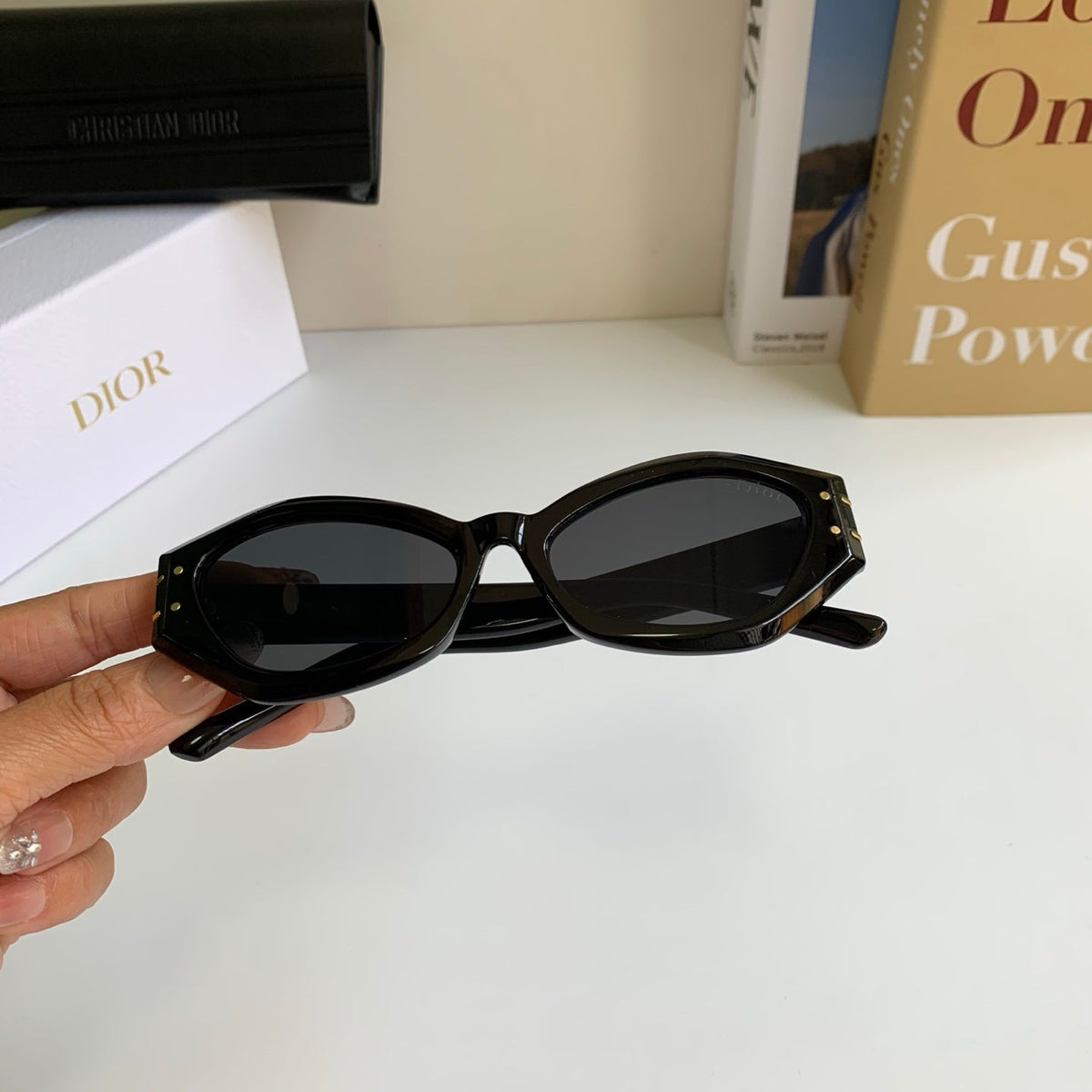 Dior Polarized Cat-Eye Black Lens Sunglasses for Men & Women - 382465 - detail image 4